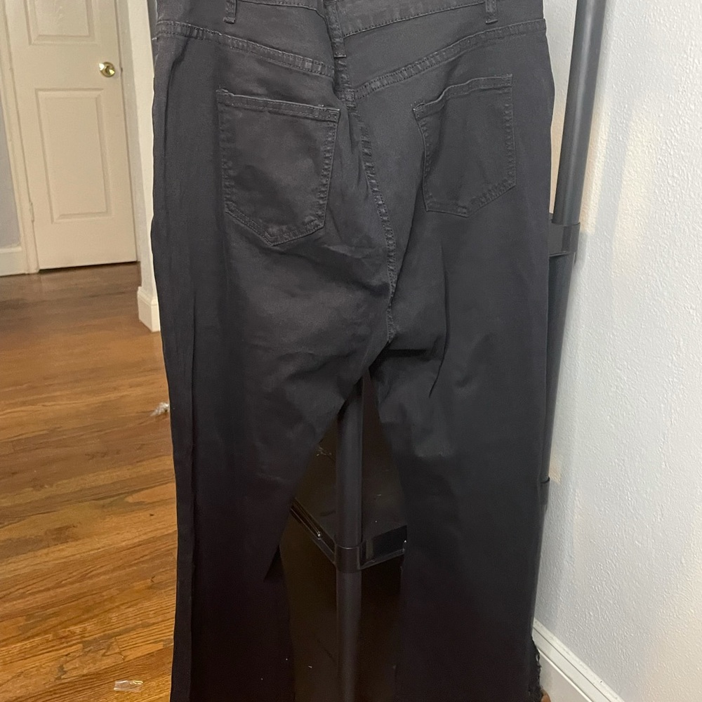 Black Plus Size Ripped Jeans 1X